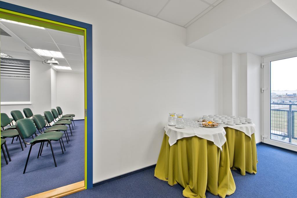 Green Vilnius Hotel Exterior photo